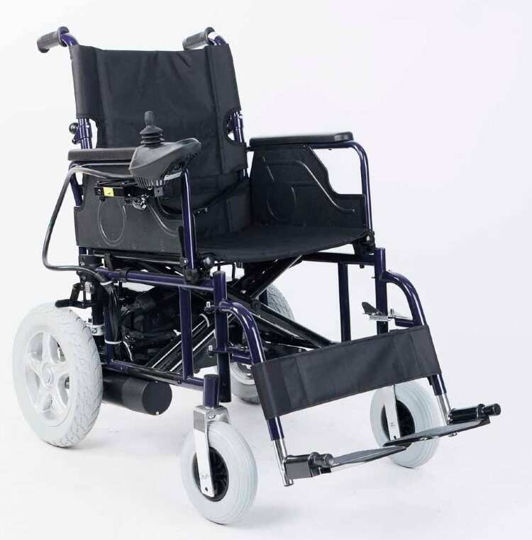 Заказать онлайн Кресло-коляска для инвалидов FS111A Armed